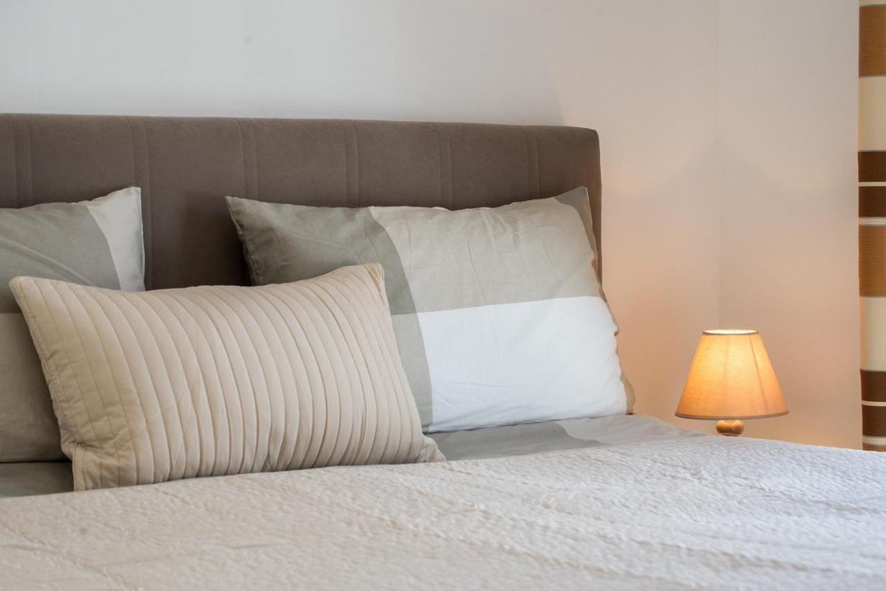 Apartments Djian Vir Εξωτερικό φωτογραφία