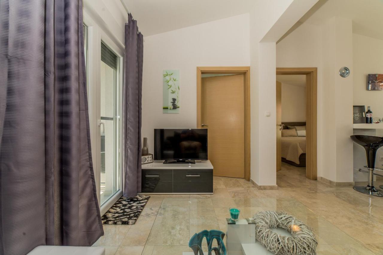 Apartments Djian Vir Εξωτερικό φωτογραφία