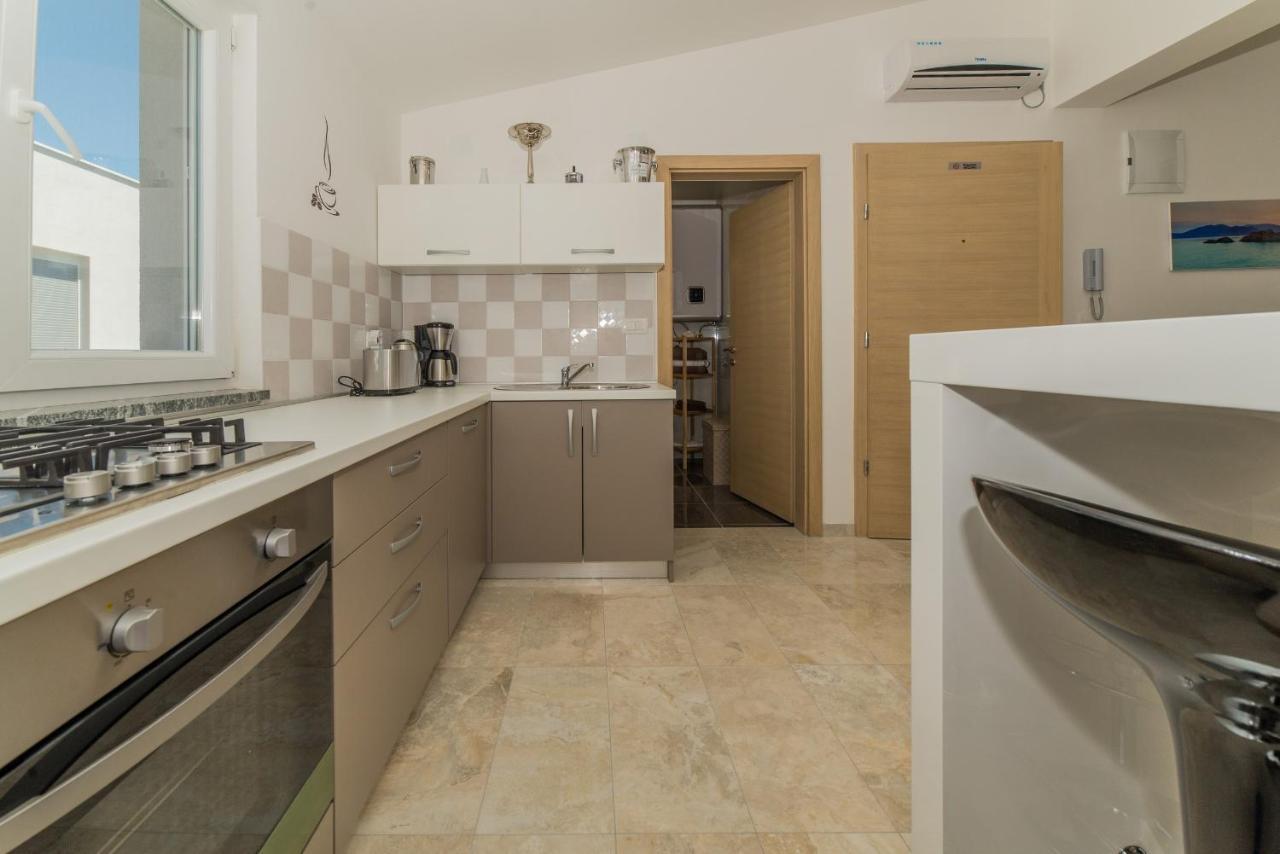 Apartments Djian Vir Εξωτερικό φωτογραφία