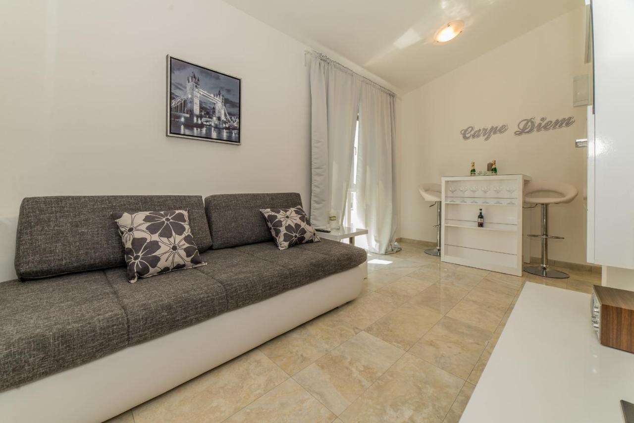 Apartments Djian Vir Εξωτερικό φωτογραφία