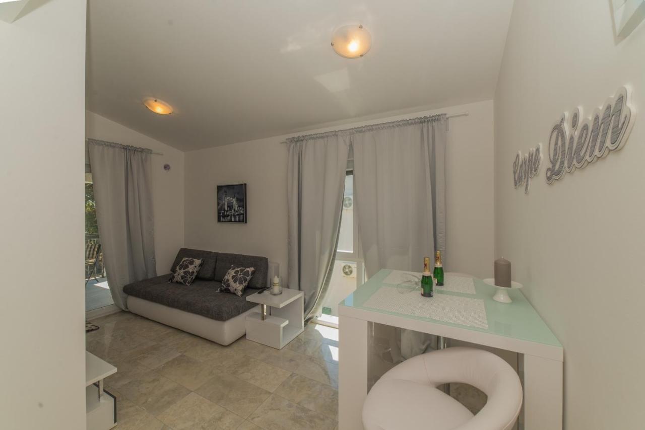 Apartments Djian Vir Εξωτερικό φωτογραφία